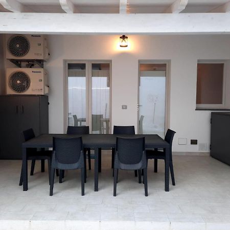 Appartamento Su Palazzina Storica In Centro A SantʼAntìoco Εξωτερικό φωτογραφία